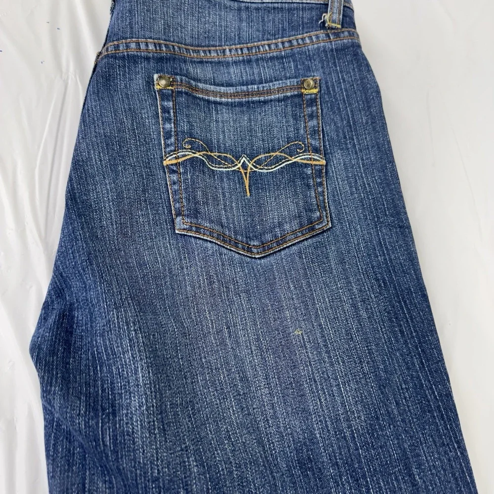 Vintage Junior's Size 13/14 Lawman Western Relaxed Fit Blue Jeans‎ EUC Flare